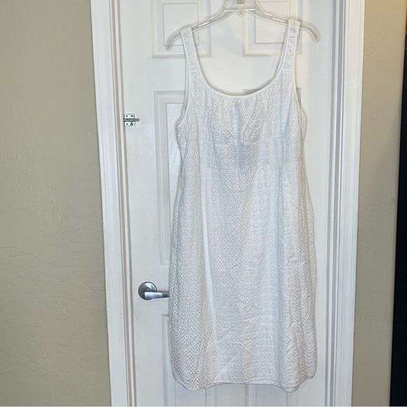 Prettylittlething Plus White Broderie Anglaise Corset MIDI Dress Size 22 - Picture 6 of 12